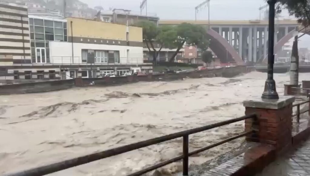 Recco E Sori Torrenti Tracimati Rischio Per Il Boate A Rapallo