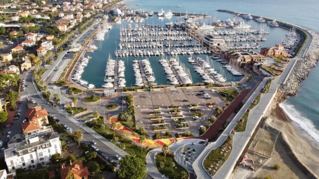 A Marina di Loano una nuova area pedonale