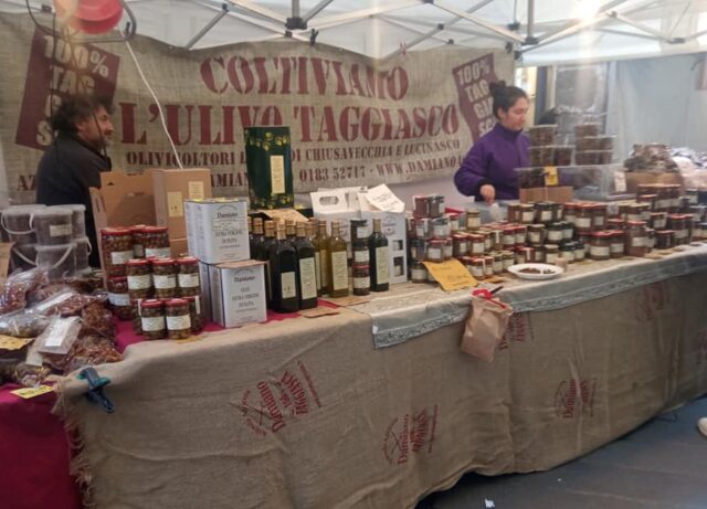 Tipicamente Chiavaritorna il mercatino agroalimentare in via Rivarola