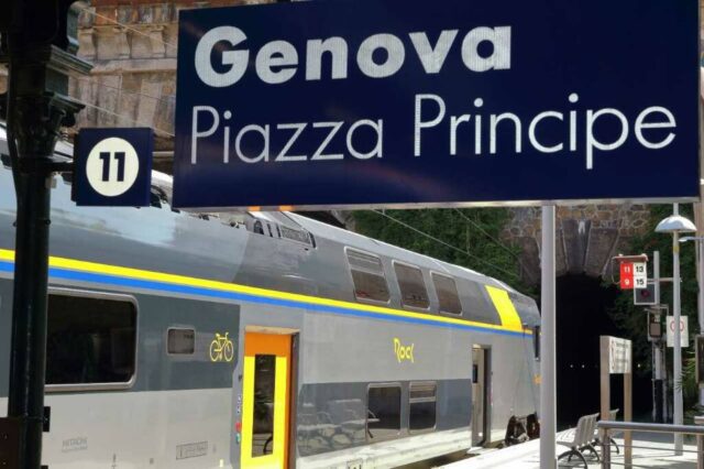 Genova, tragedia nella stazione di Principe: 65enne stroncata da un malore