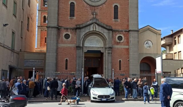 Ad Albenga i funerali del calciatore Gerardo Losa