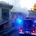 Recco, Avegno: Incendio nello stabilimento Tossini