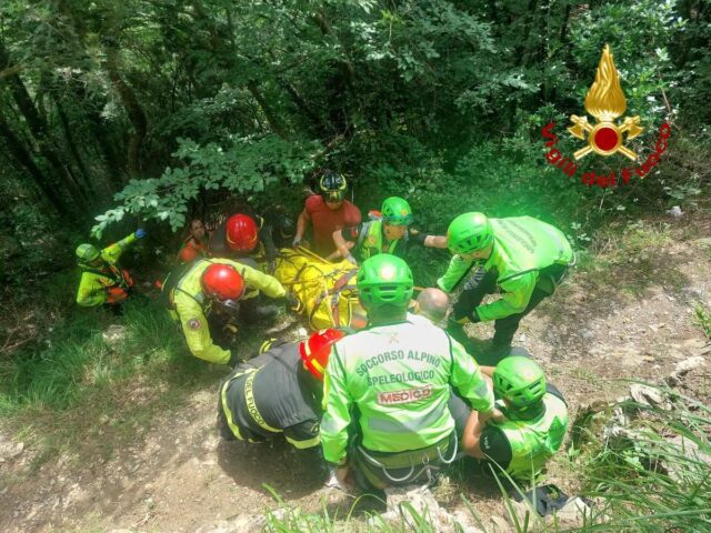 Ciclista cade a Verzemma: soccorso con l’elicottero