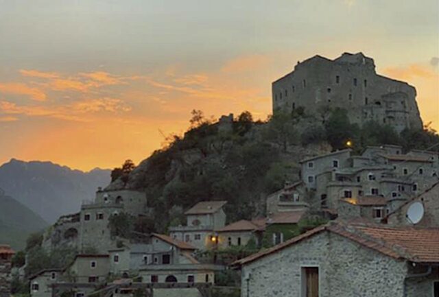 FestivalContrario 2024 – Altre Terre a Castelvecchio di Rocca Barbena