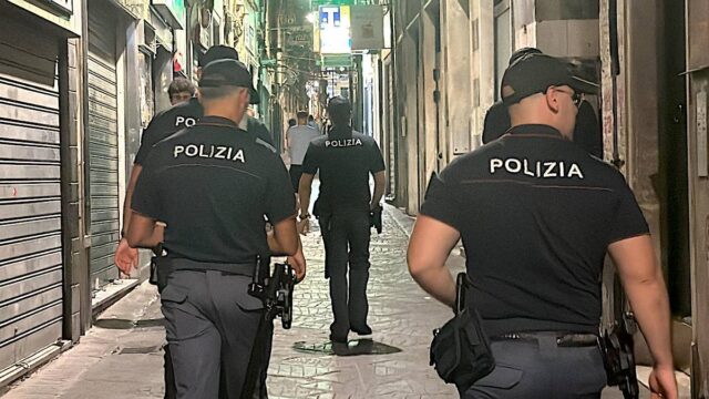 Continuano i controlli anticrimine della Polizia nel centro storico