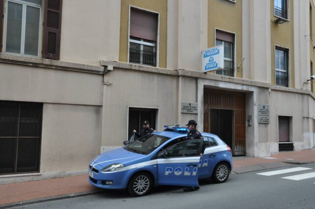 Prese a cinghiate migranti a Ventimiglia, identificato camionista straniero