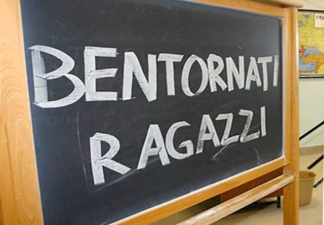 Liguria, si torna in aula: quest'anno in cattedra anche l'intelligenza artificiale