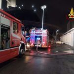 A fuoco nella notte cabina elettrica da 15.000 Volt