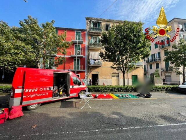 A fuoco quadri elettrici, evacuato stabile alla Spezia