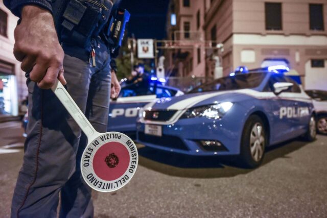 Controlli in via Milano all’alba: denunciati dominicani