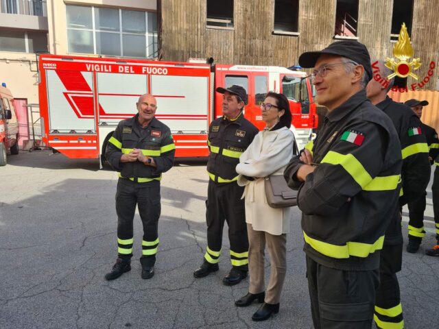 Il Prefetto di Genova in visita al Comando dei Vigili del Fuoco