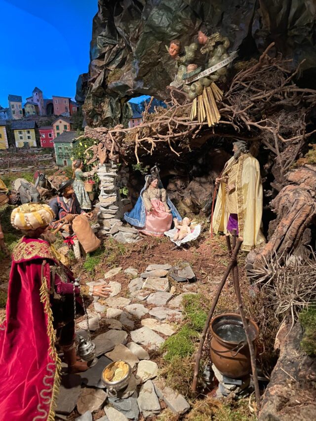 Recco, torna a stupire il prezioso presepe di Polanesi