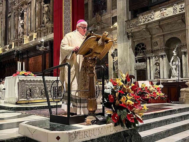 Genova inaugura il Giubileo con Monsignor Tasca