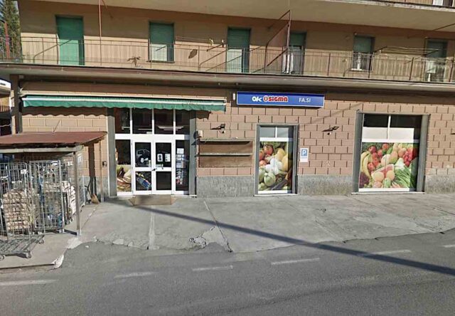 Incendio a Torriglia: principio di rogo in un supermercato Sigma