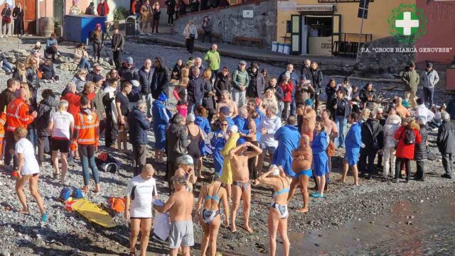 Terza edizione del “Cimento invernale” a Boccadasse: solidarietà e sport per la Croce Bianca Genovese