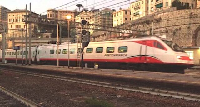 Liguria, guasti alla ferrovia: treni in ritardo fino a 80 minuti